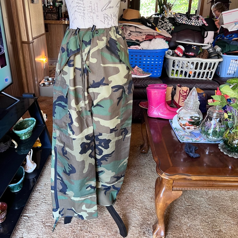Men’s Army camo cold weather gear trousers pants